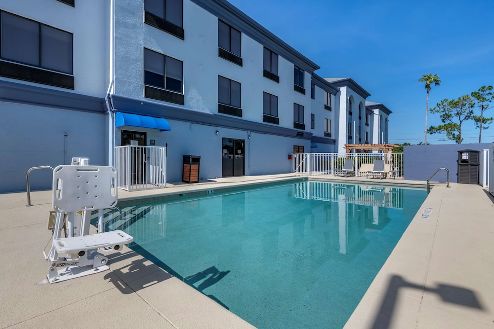 Best Western Plus Orlando East UCF Area - photo 12