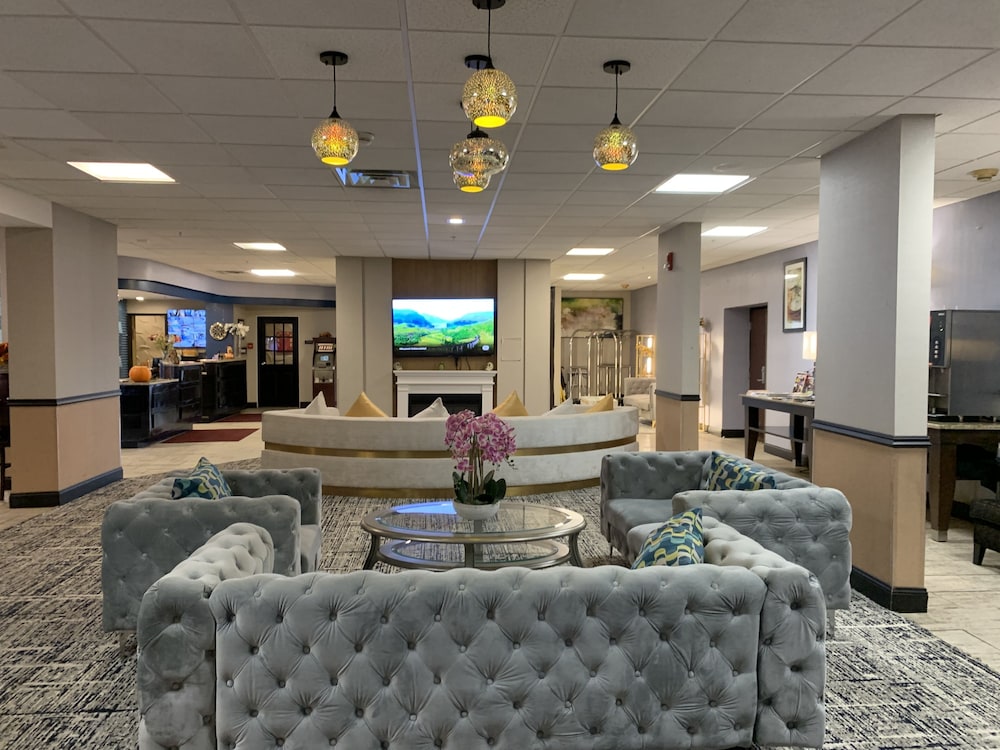 Albany Airport Inn - photo 12