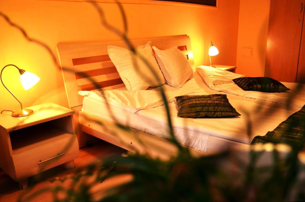 Hotel Sorbona - last minute hotel in Varna
