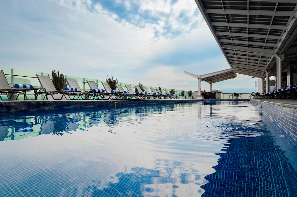 Rooftop pool
