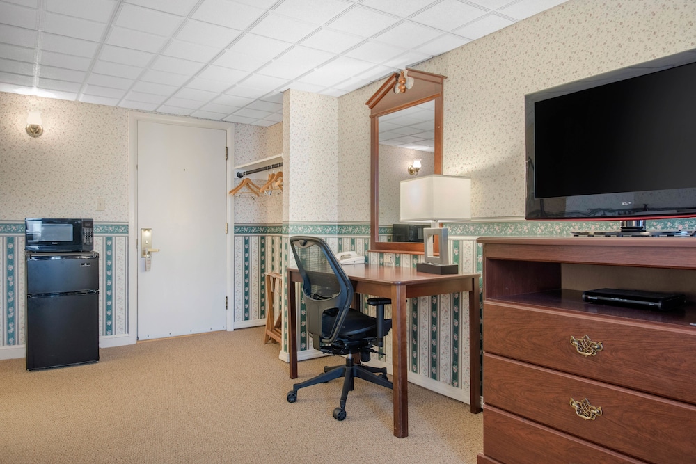 Coachman Inn - photo 7