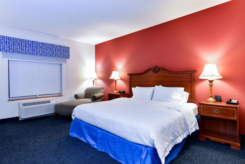 Hampton Inn & Suites Pittsburg CA - photo 13