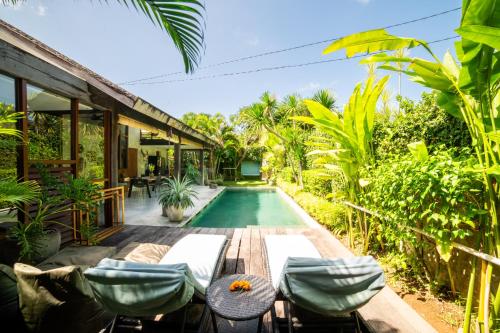 Anggana Villa 2 — 4-Star Luxury Hotel in Canggu, Indonesia