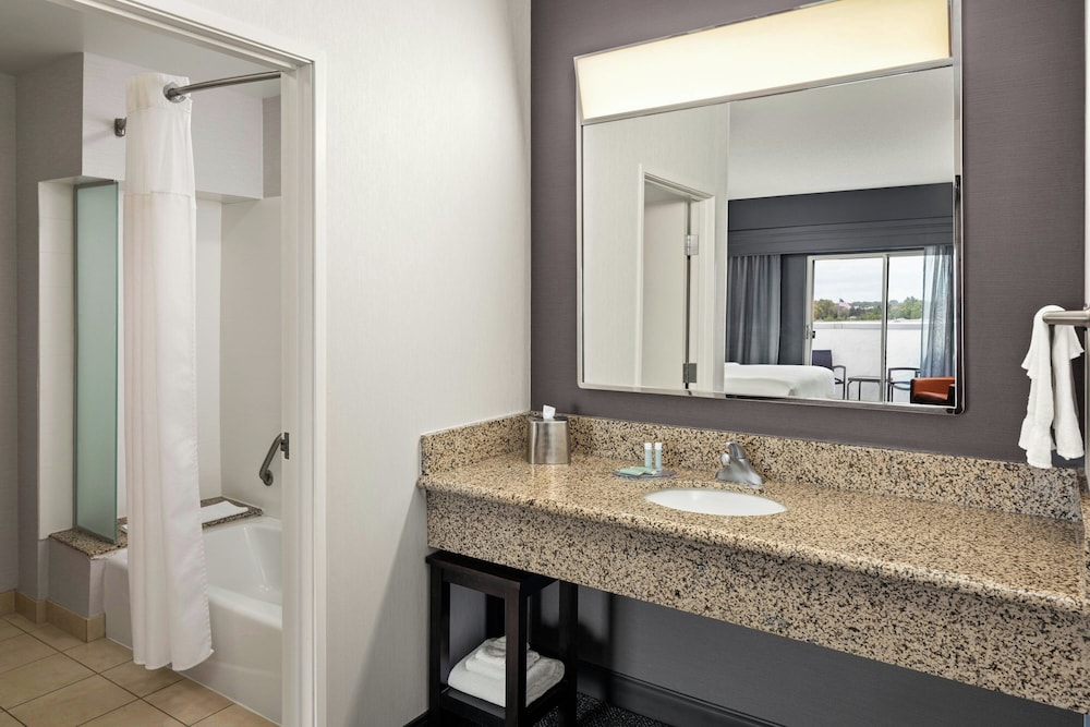 Courtyard by Marriott Minneapolis Maple Grove Arbor Lakes - photo 30