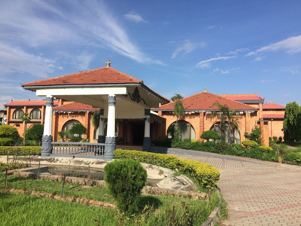 Hotel Lumbini Garden New Crystal in Siddharthanagar, Nepal