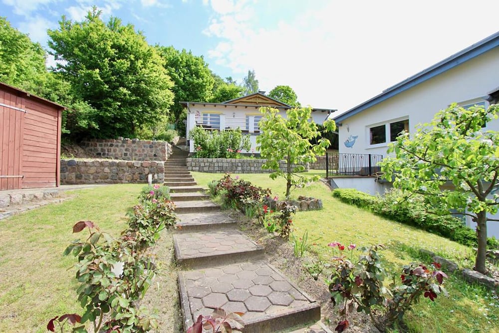 Haus Krabbe — 4-Star Luxury Hotel in Ostseebad Goehren, Germany