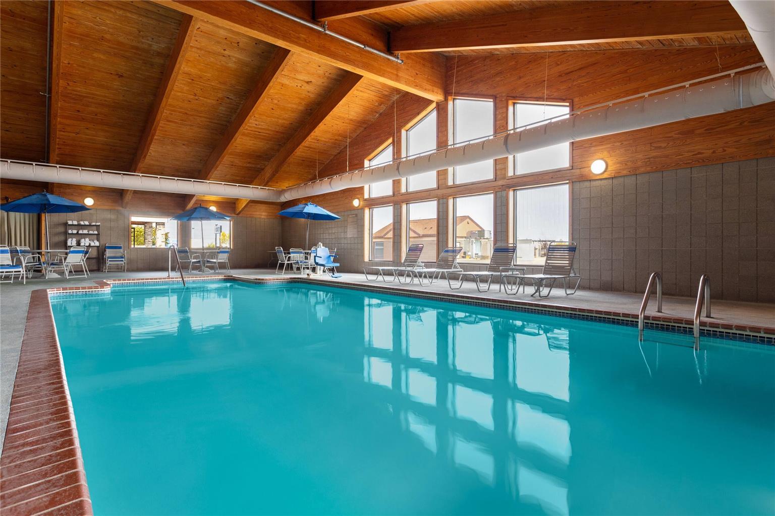 AmericInn by Wyndham Roseau - photo 18