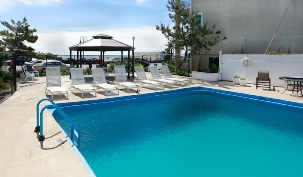Mayfair Hotel - featured photo