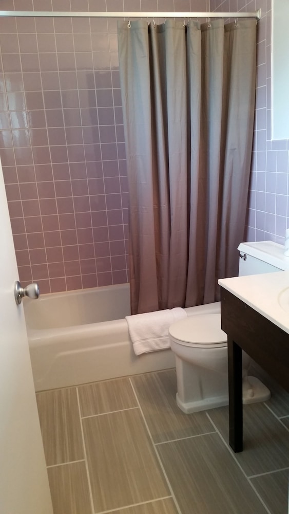 Surfside Motel - photo 18