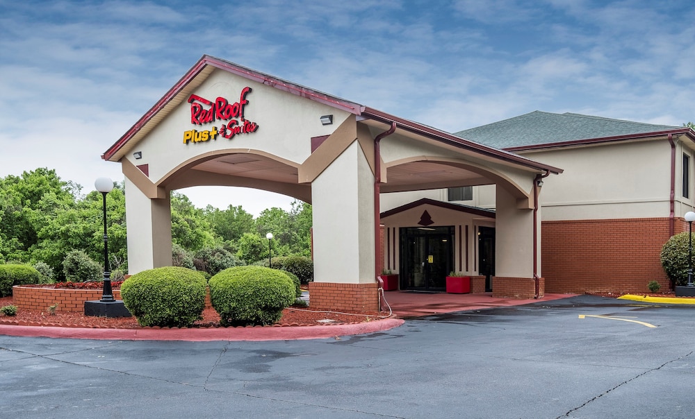 Red Roof Inn PLUS & Suites Opelika - featured photo
