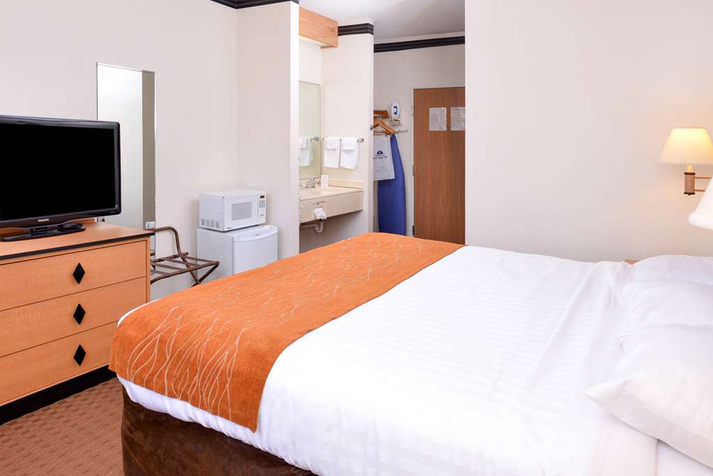 Americas Best Value Inn & Suites Atlantic - photo 7