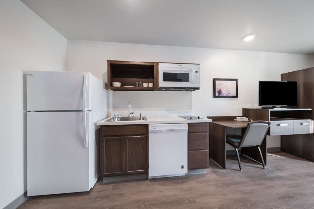 WoodSpring Suites Dallas Plano Central Legacy Drive - photo 20