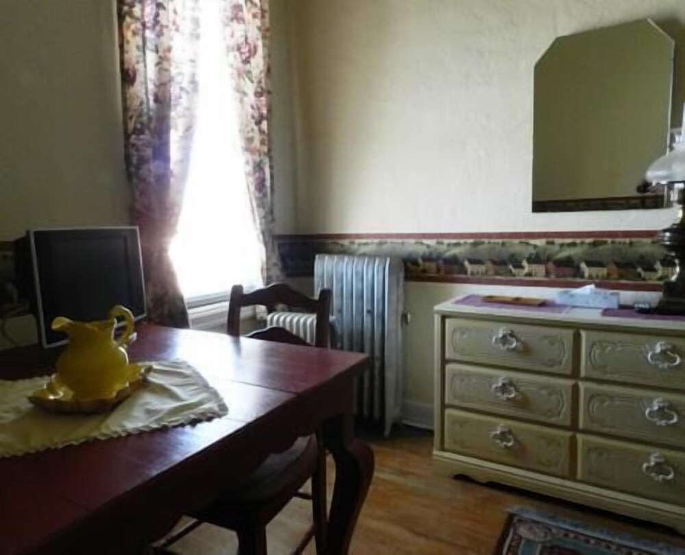 La Plaza Inn - photo 34