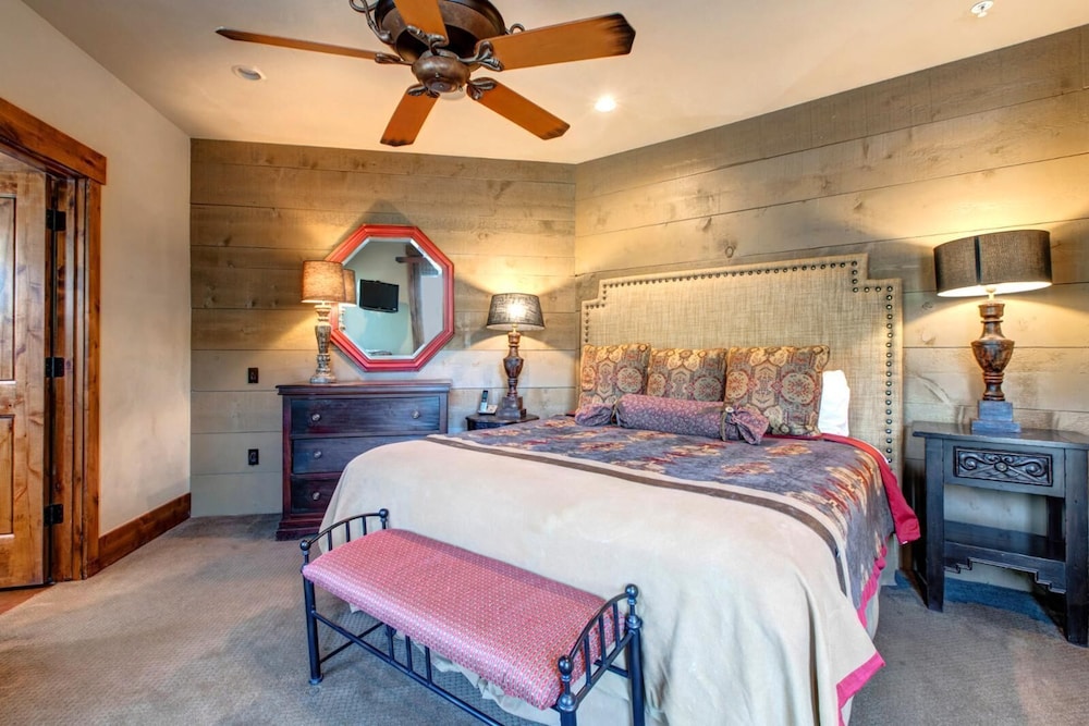 Best Location Steps to Main St Free City Bus to Deer Valley PC Resort Expansive 4 Bedroom Penthouse with Hot Tub BBQ PRH 685 by KBM Resorts - photo 8