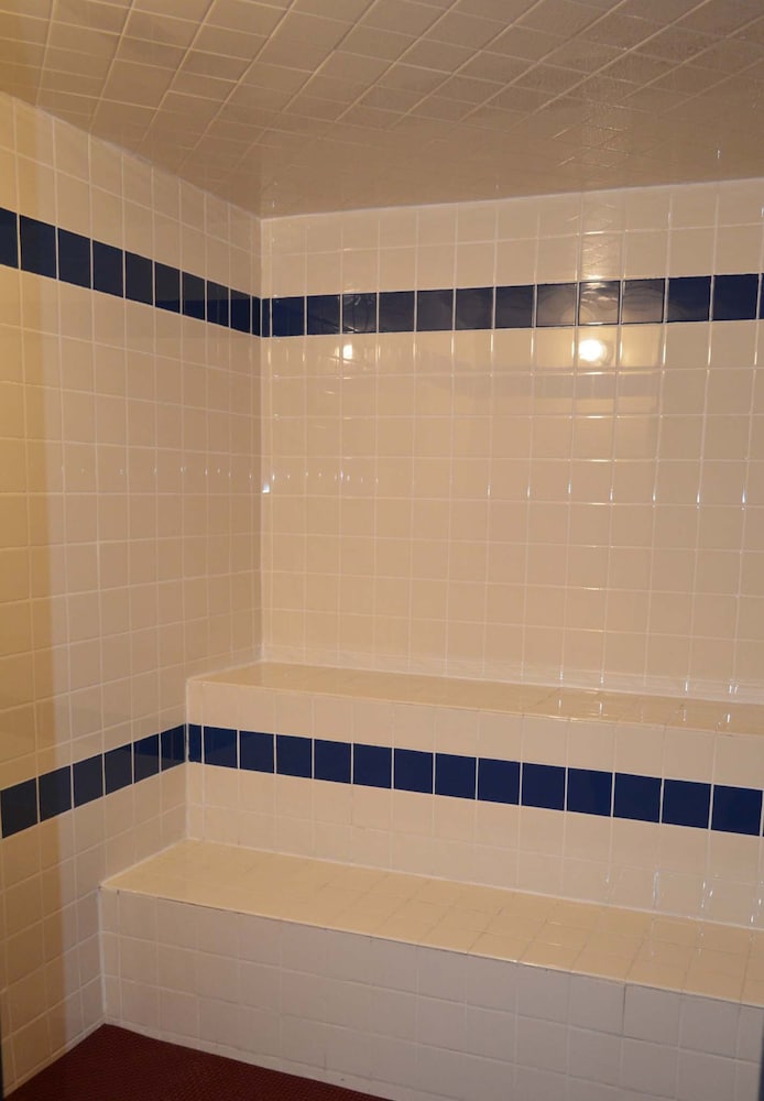 Cottonwood Suites Boise Riverside Downtown - photo 20
