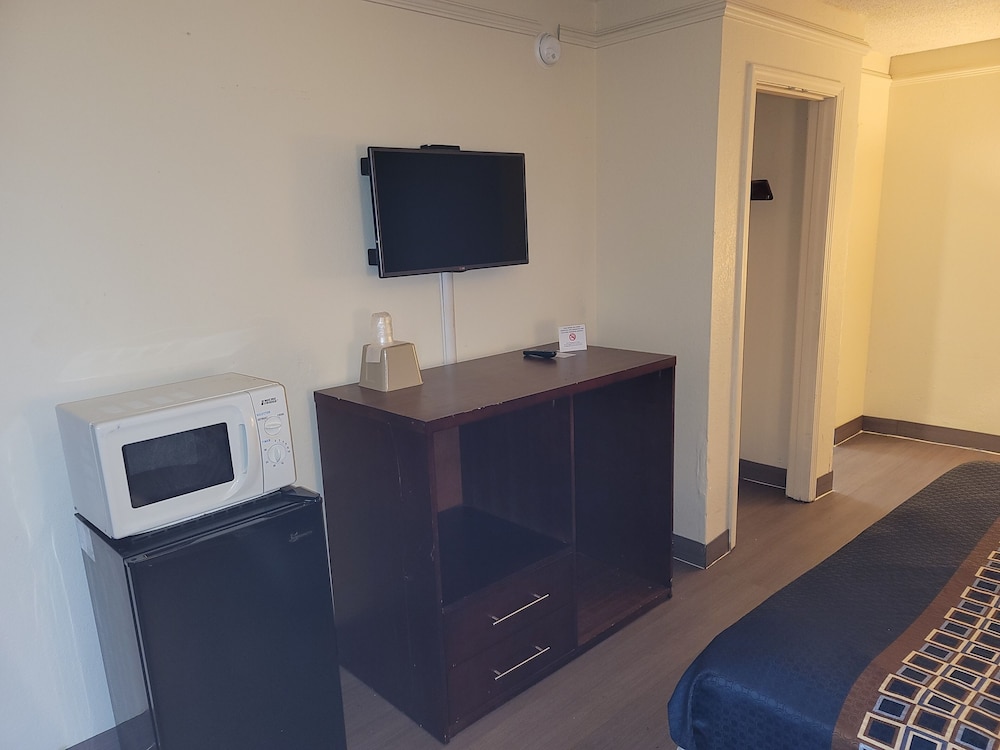 Knights Inn Lithonia - photo 26
