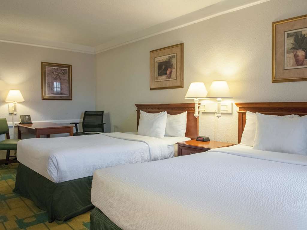 La Quinta Inn by Wyndham New Orleans Veterans Metairie - photo 11