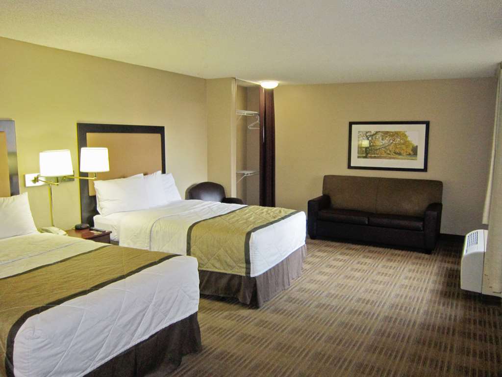 Candlewood Suites Southfield Detroit - photo 32