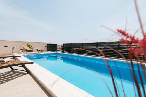 Modern Stylish Exclusive Villa with Pool&Jacuzzi — 4-Star Luxury Hotel in Rogoznica, Croatia