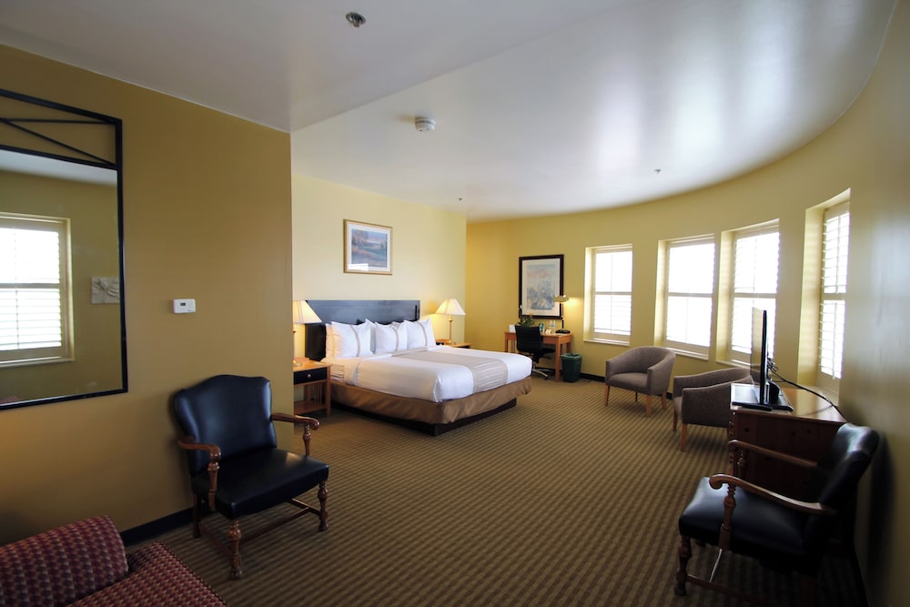 Crockett Hotel - photo 27