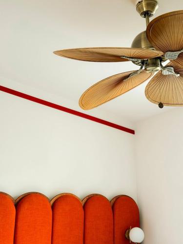 Chic Studio near Fabrika By Wehost
