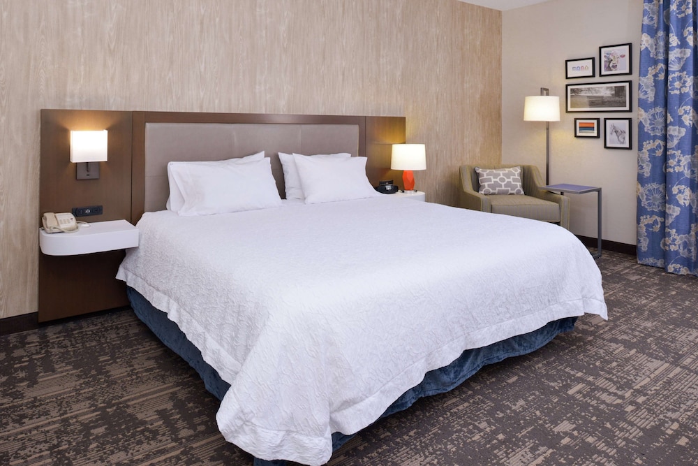 Hampton Inn & Suites Wilmington - photo 30