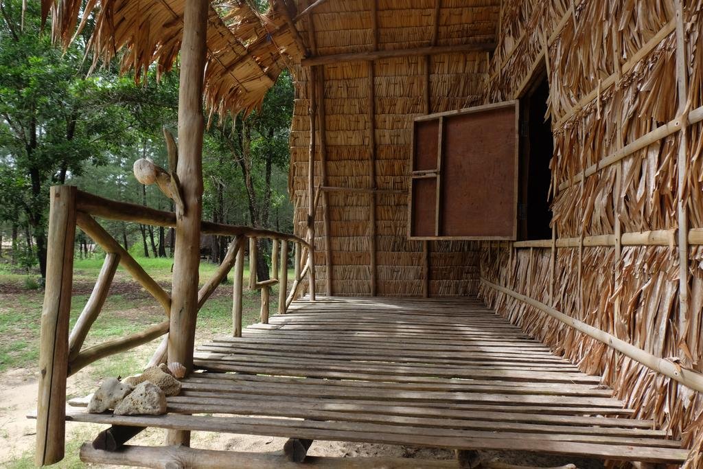 Mr. Chuoi Bar and Hut in Phang Nga, Thailand