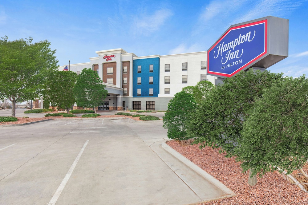 Hampton Inn Denver Northeast Brighton - photo 28