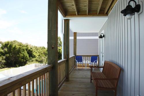 Porpoise Driven Life by Oak Island Accommodations - photo 24