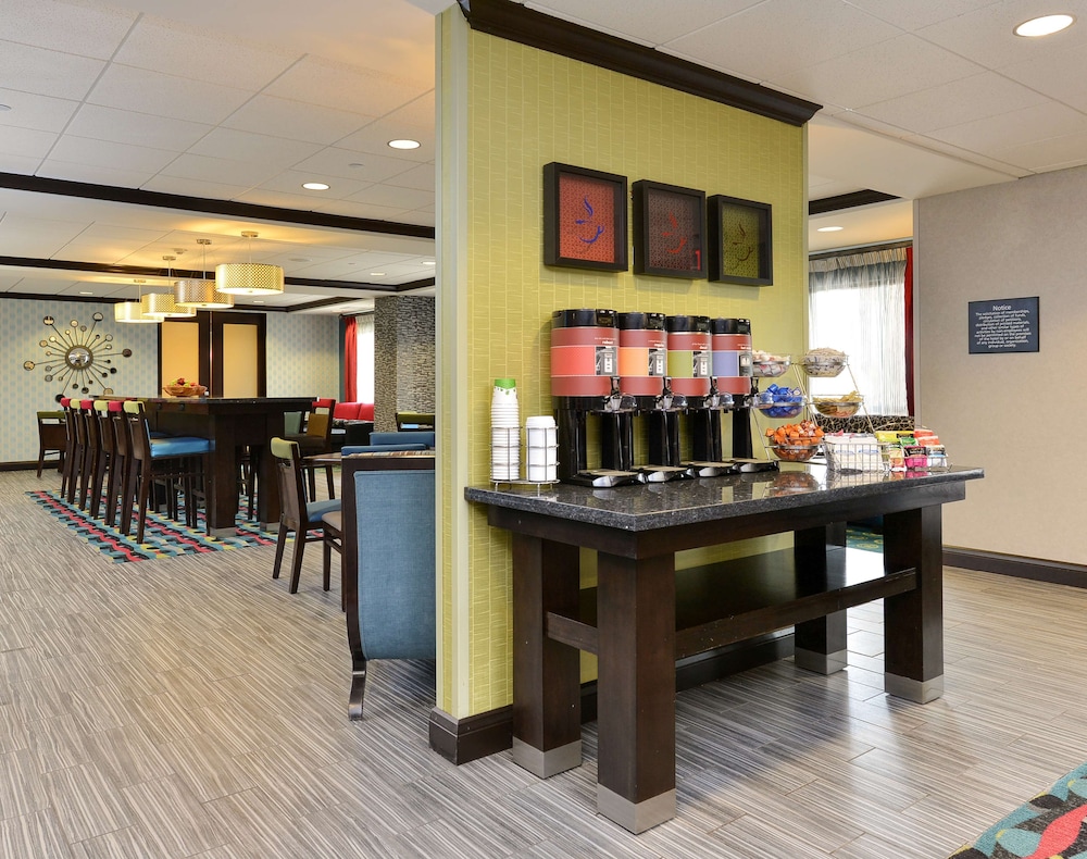 Hampton Inn Iowa City University Area - photo 5