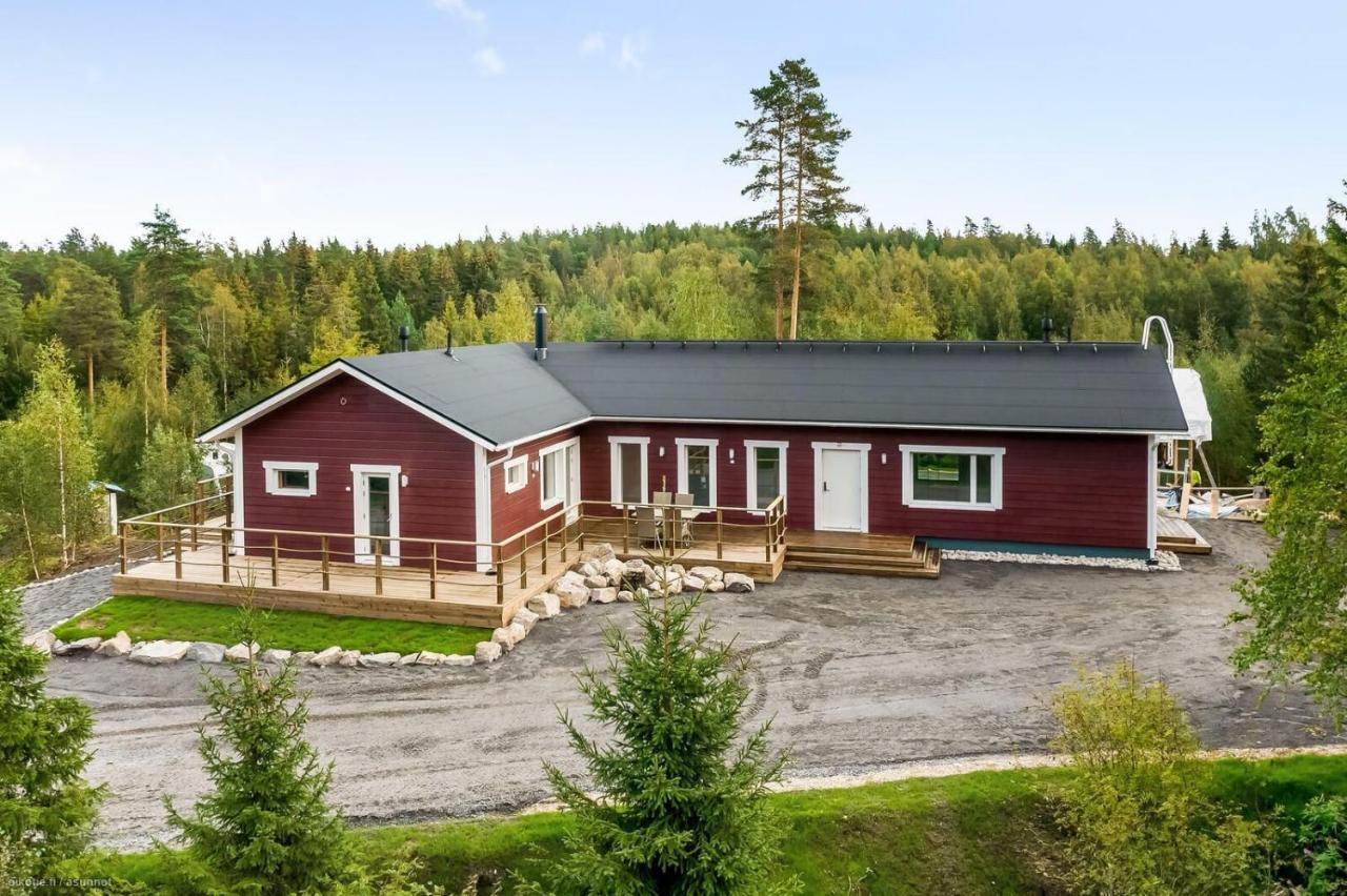 Uusi huvila Lahdessa in Lahti, Finland