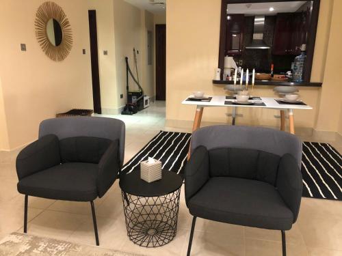 Luxury 3 Bedroom Apartment DUBAI MALL 5 min Walk — 4-Star Luxury Hotel in Dubai, United Arab Emirates