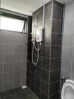 The Netizen #Cheras#C180#MRT#9person stay#Staycation 3 Bed Rooms — 4-Star Luxury Hotel in Kuala Lumpur, Malaysia