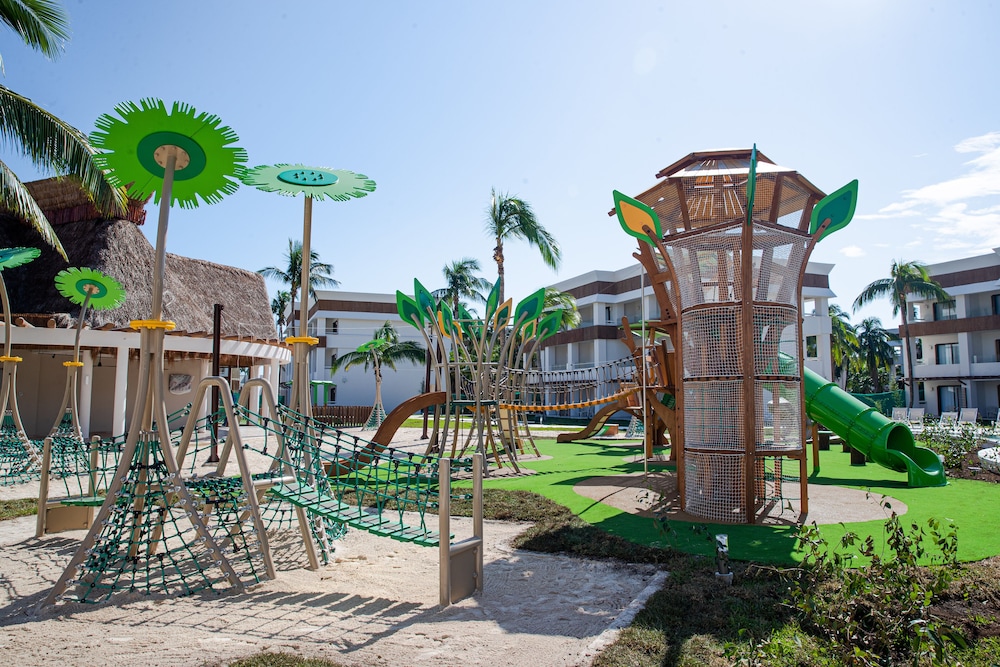 Children's play area - outdoor