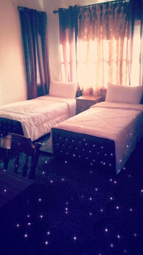Andaleeb Hotel — hotel in Zarqa