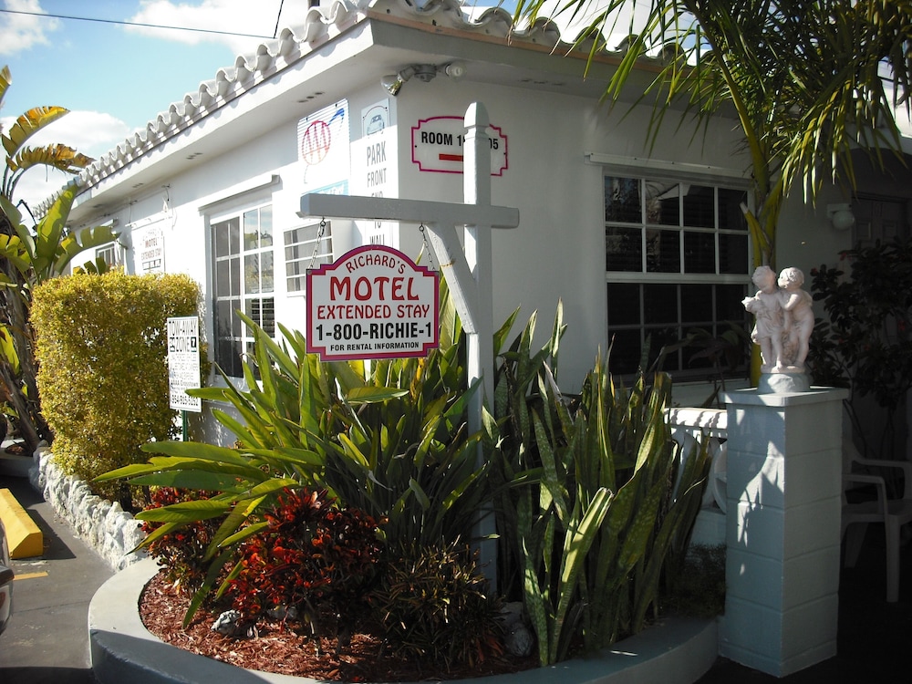Richard's Motel Extended Stay - photo 109