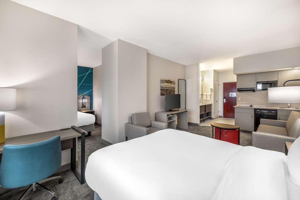 Comfort Suites Redmond Airport - photo 9