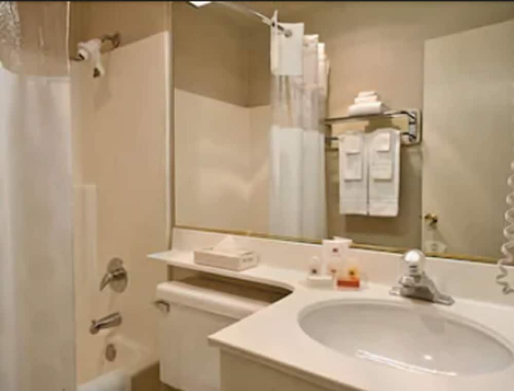 Days Inn by Wyndham San Marcos - photo 17
