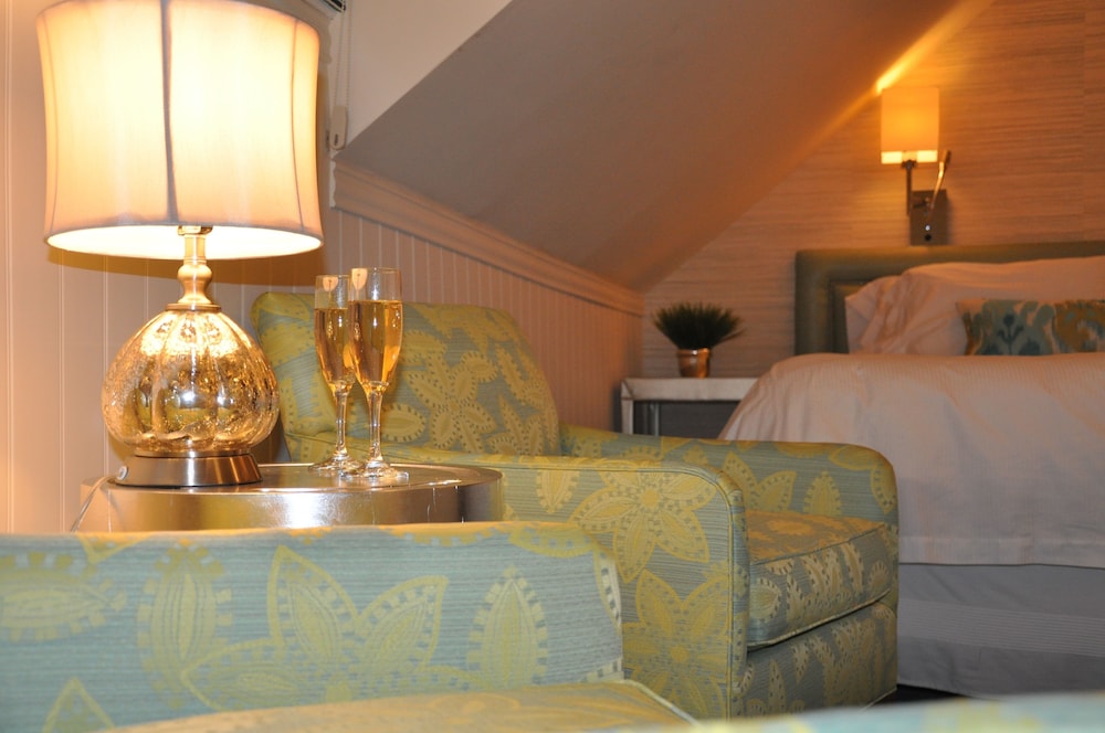 Peter Shields Inn & Restaurant - photo 10