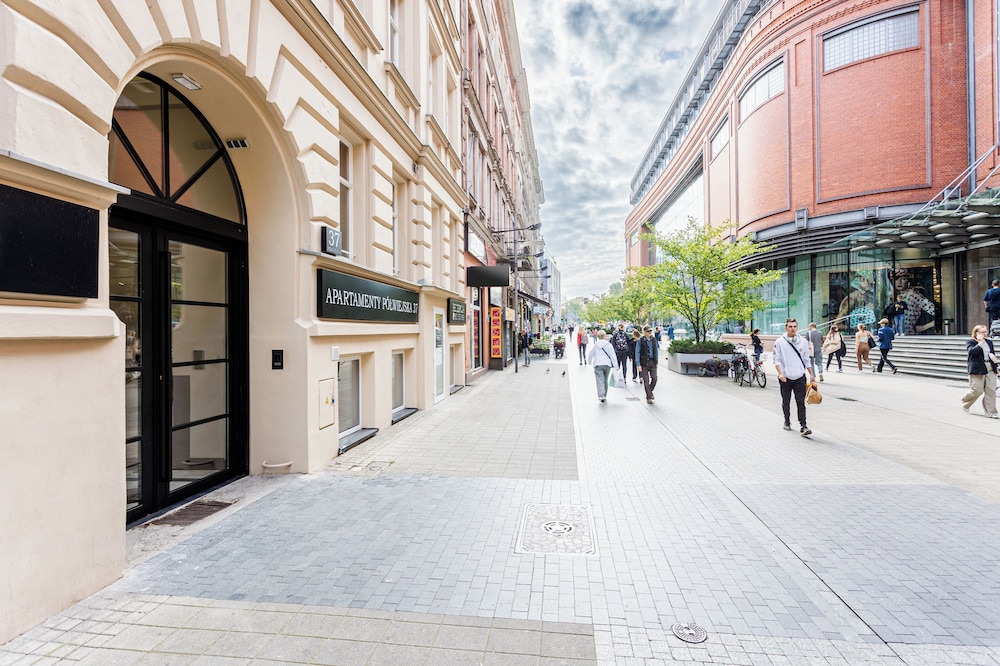 Apartamenty Browar Luxury Old Town Poznań 24h — 4-Star Luxury Hotel in Poznan, Poland