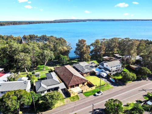 Lakeview Tranquility Budgewoi - carbon neutral hotel in Budgewoi