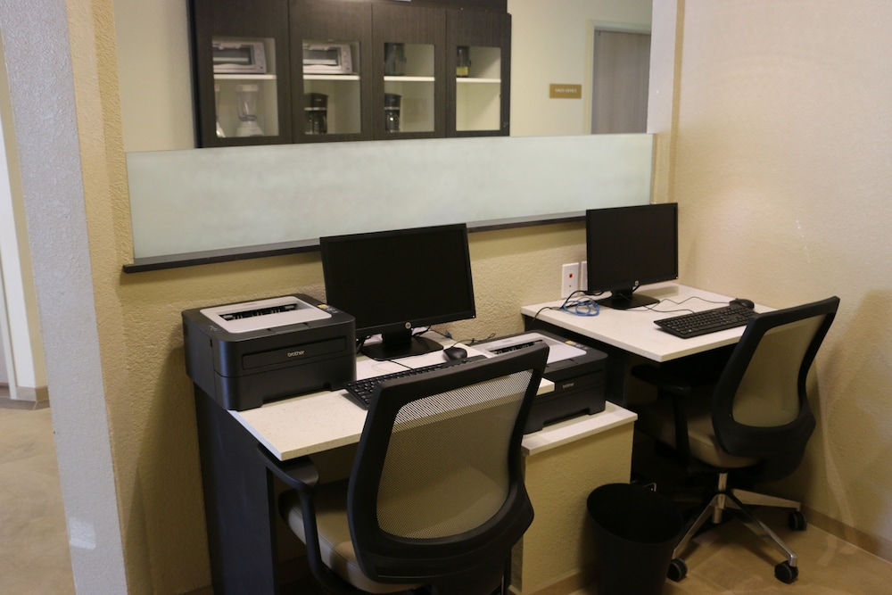 Candlewood Suites Bloomington by IHG - photo 25
