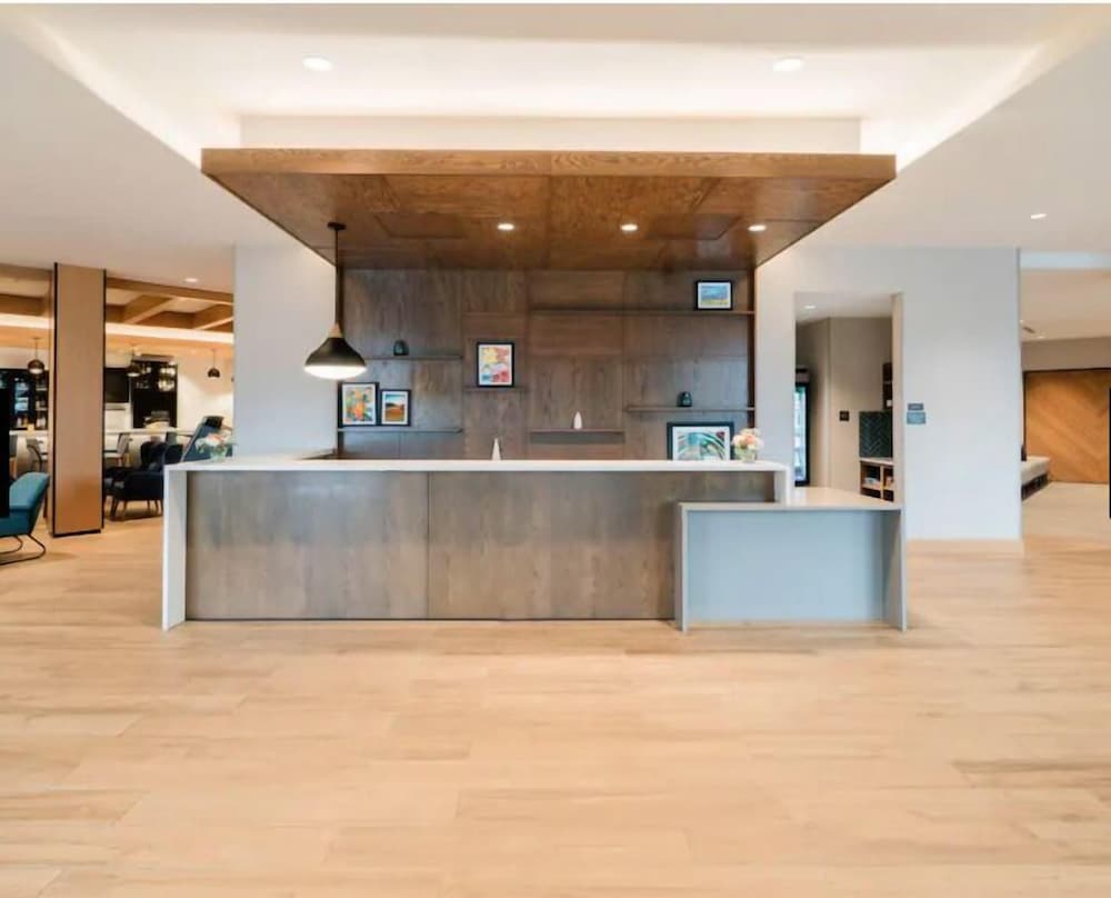 Hyatt Place Sacramento International Airport - photo 2