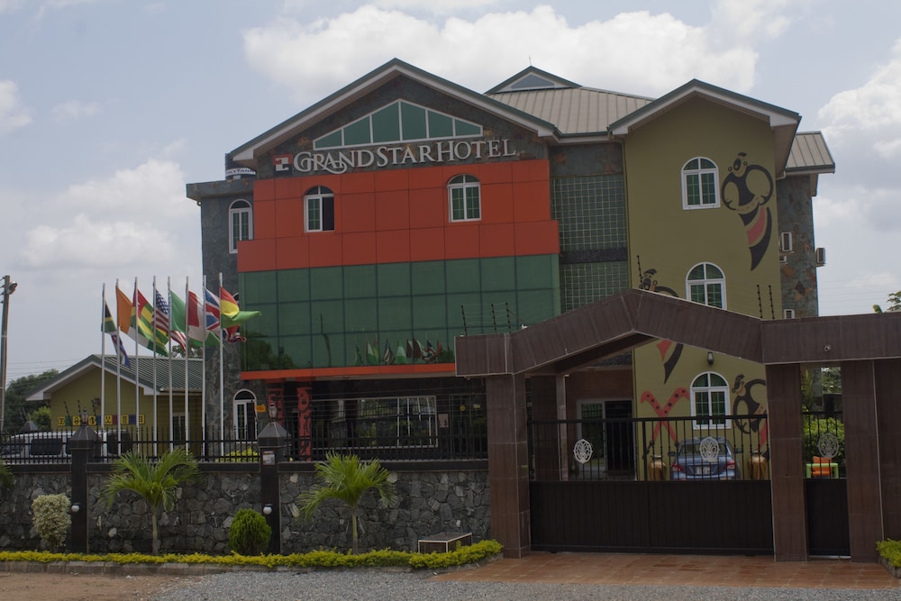 Grand Star Hotel - carbon neutral hotel in Accra
