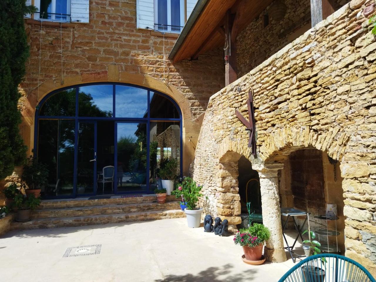 La Ferme du Vincent — 4-Star Luxury Hotel in Liergues, France