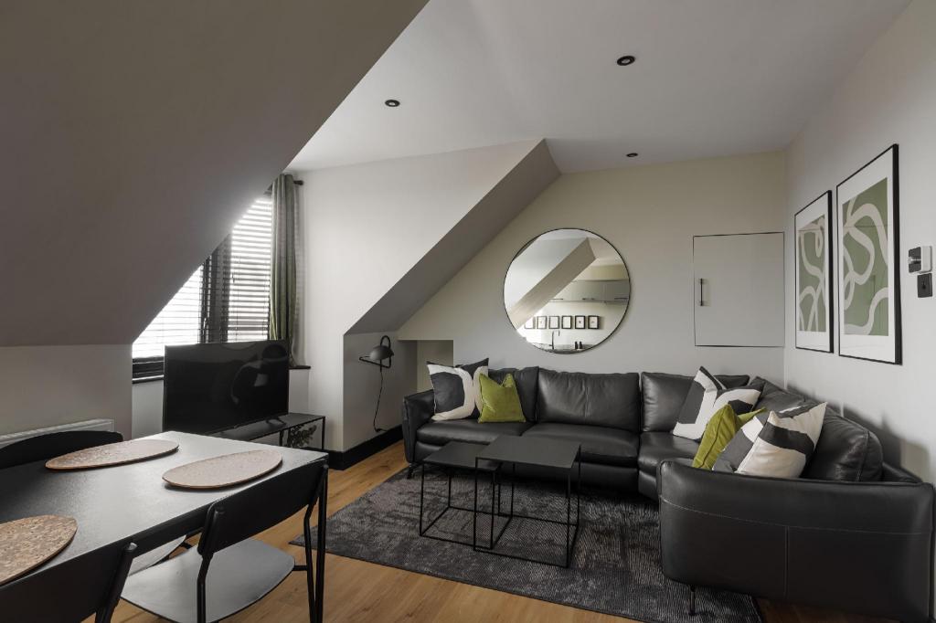 Broomhill Loft — 4-Star Luxury Hotel in Aberdeen, United Kingdom