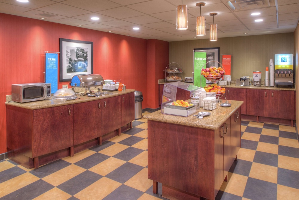 Hampton Inn & Suites Rifle - photo 45