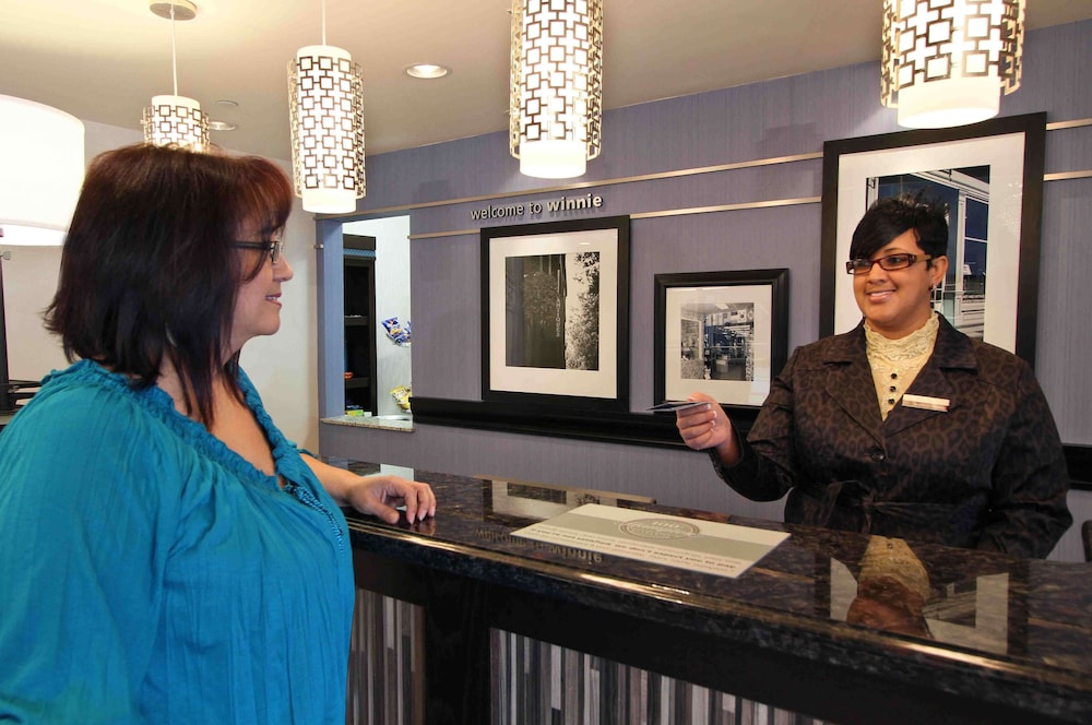 Hampton Inn & Suites Winnie - photo 7