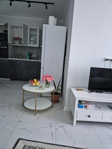 1 Bedroom Apartment With Sea And River Views