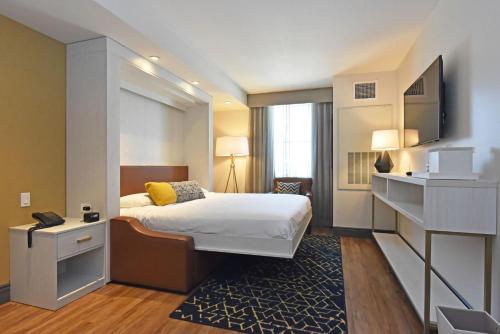 Tiverton Casino Hotel - photo 9